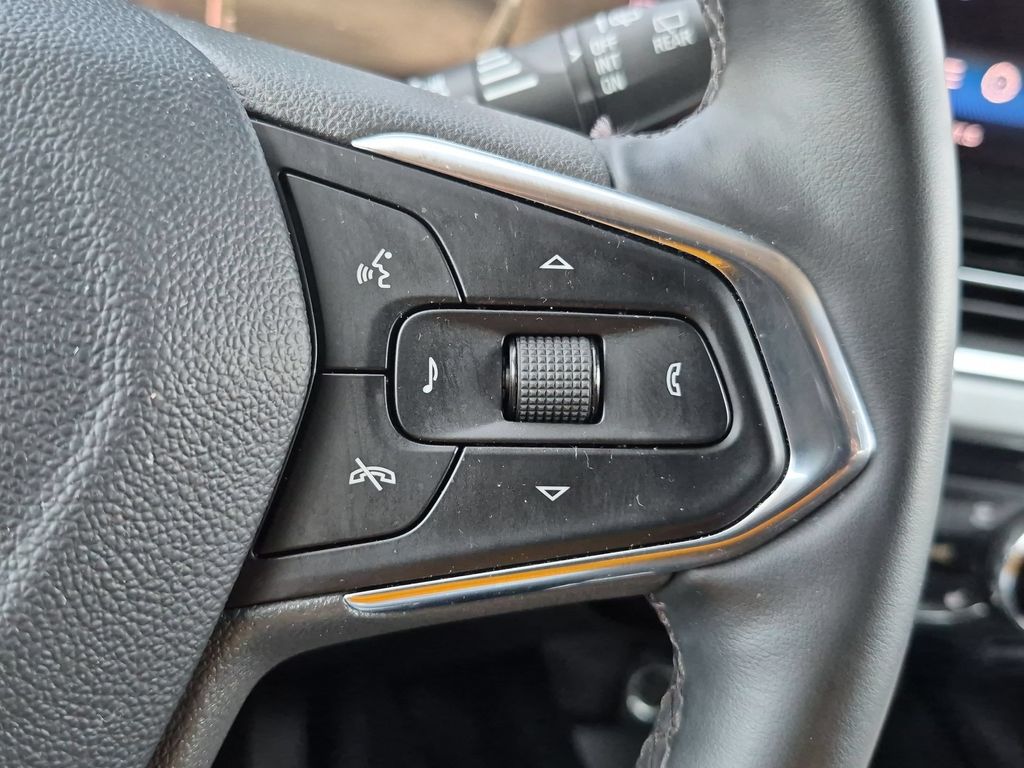 Thumbnail: 2025 Chevrolet Trax - 21