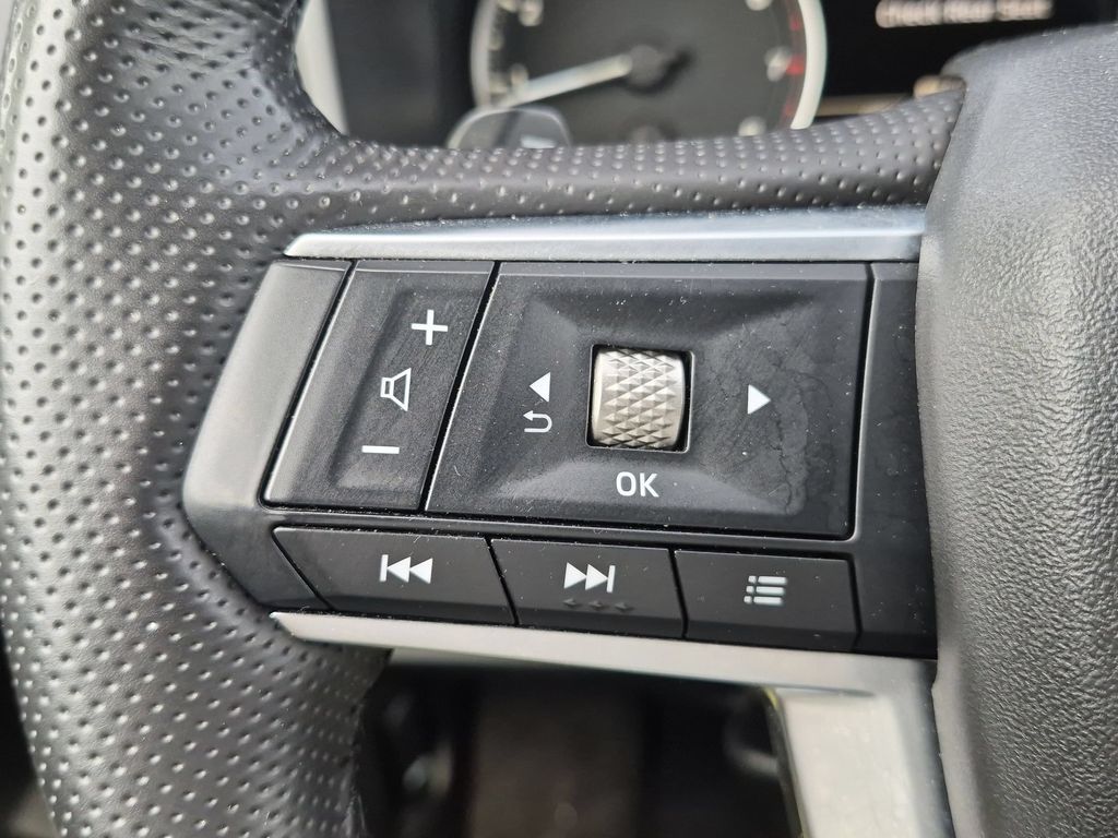 Thumbnail: 2025 Mitsubishi Outlander - 22