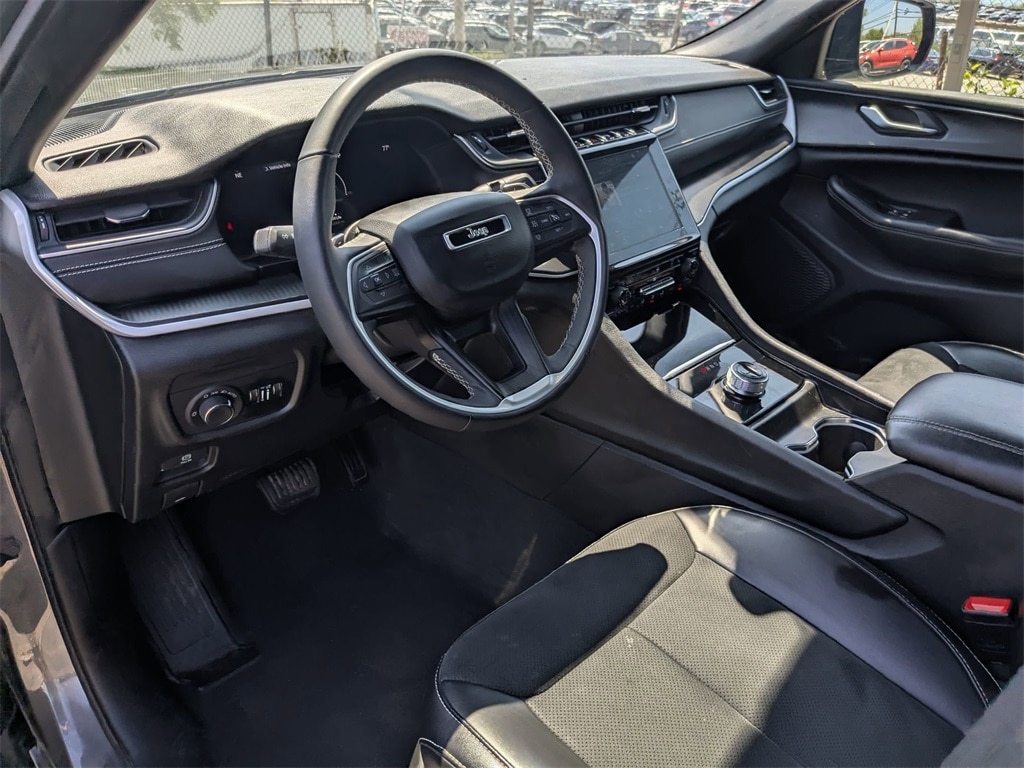 Thumbnail: 2024 Jeep Grand Cherokee L - 14