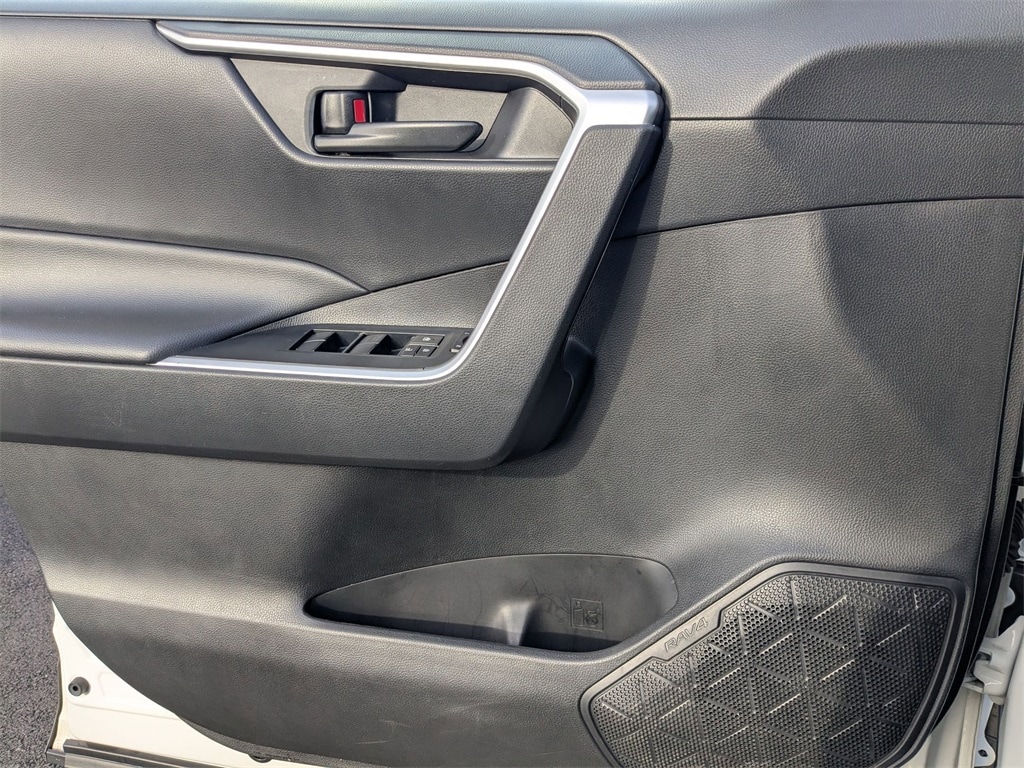 Thumbnail: 2024 Toyota RAV4 - 13