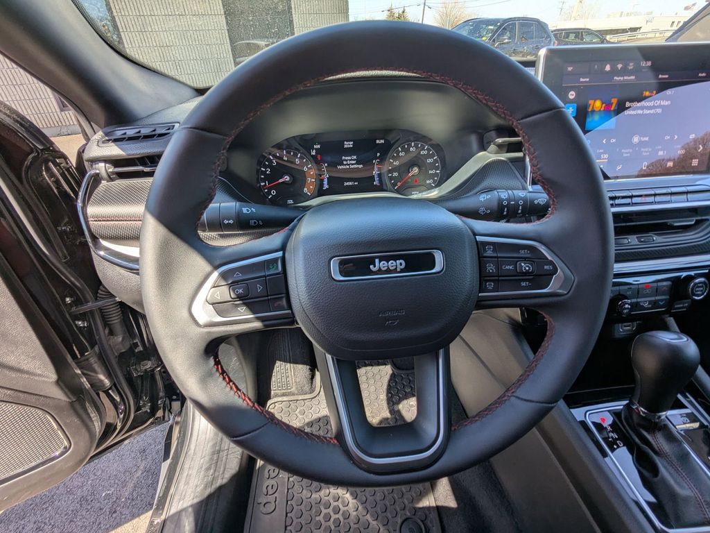 Thumbnail: 2025 Jeep Compass - 16