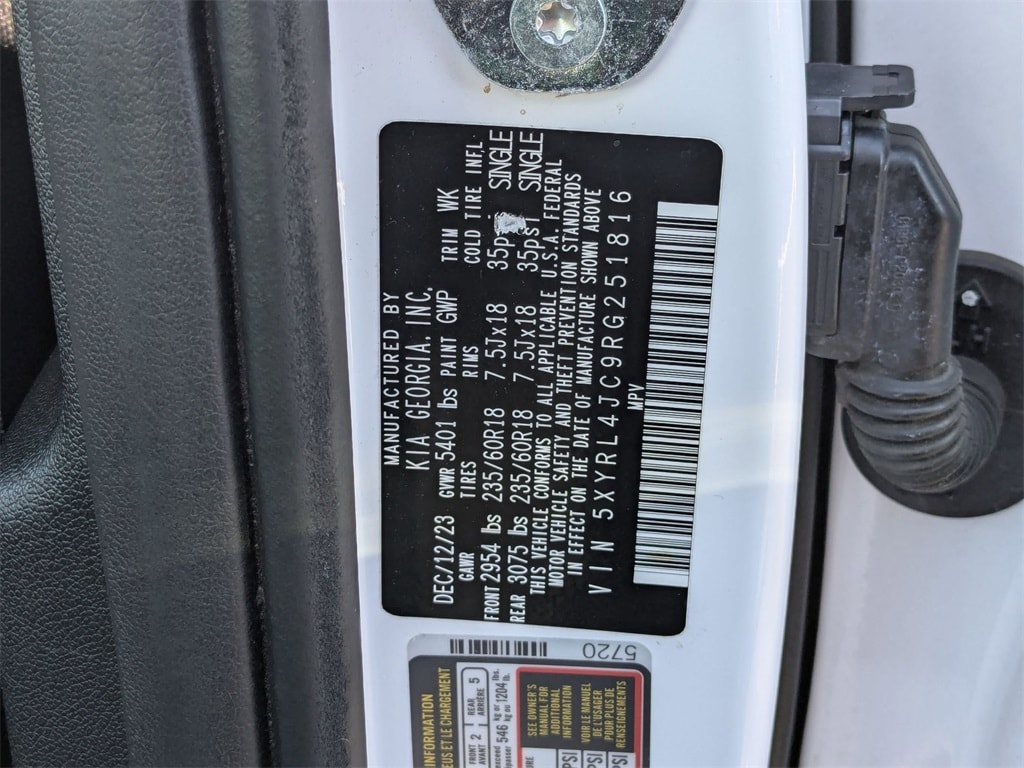 Thumbnail: 2024 Kia Sorento - 41