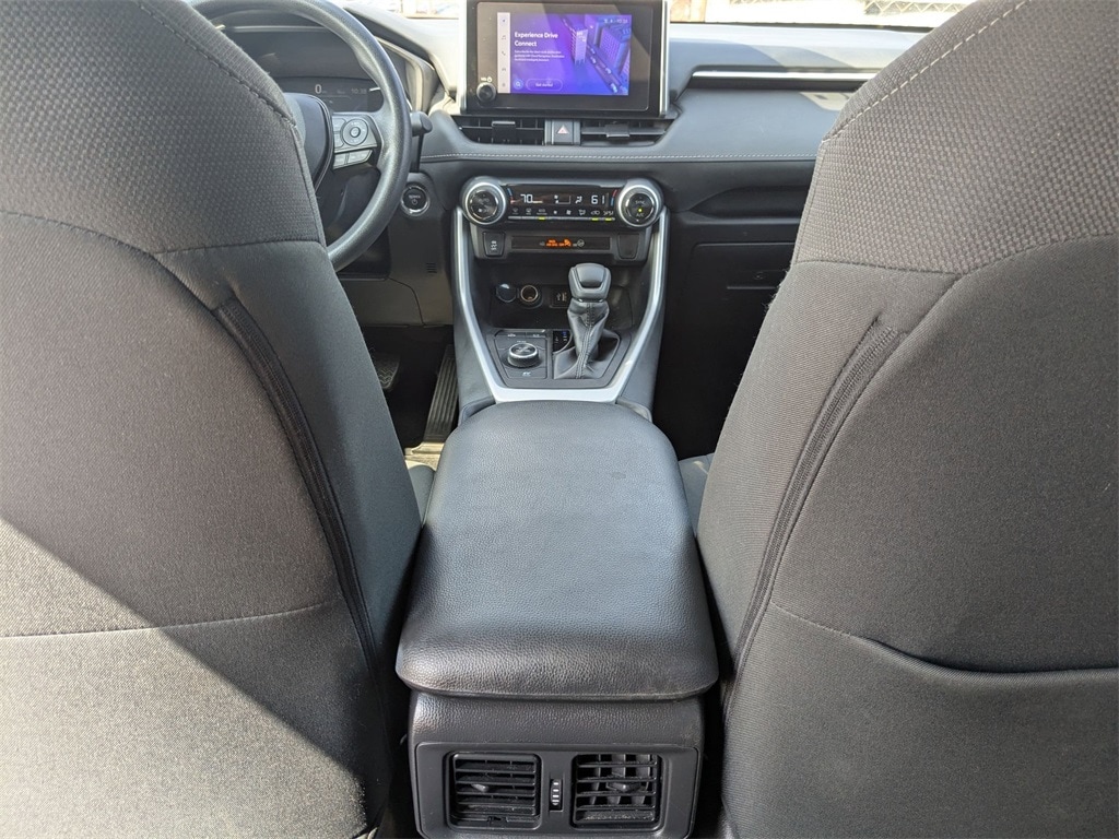 Thumbnail: 2024 Toyota RAV4 - 28