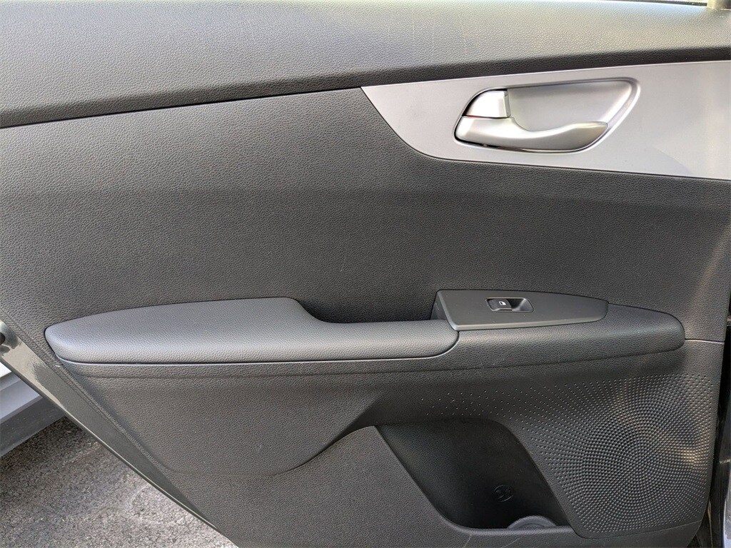 Thumbnail: 2024 Kia Forte - 26