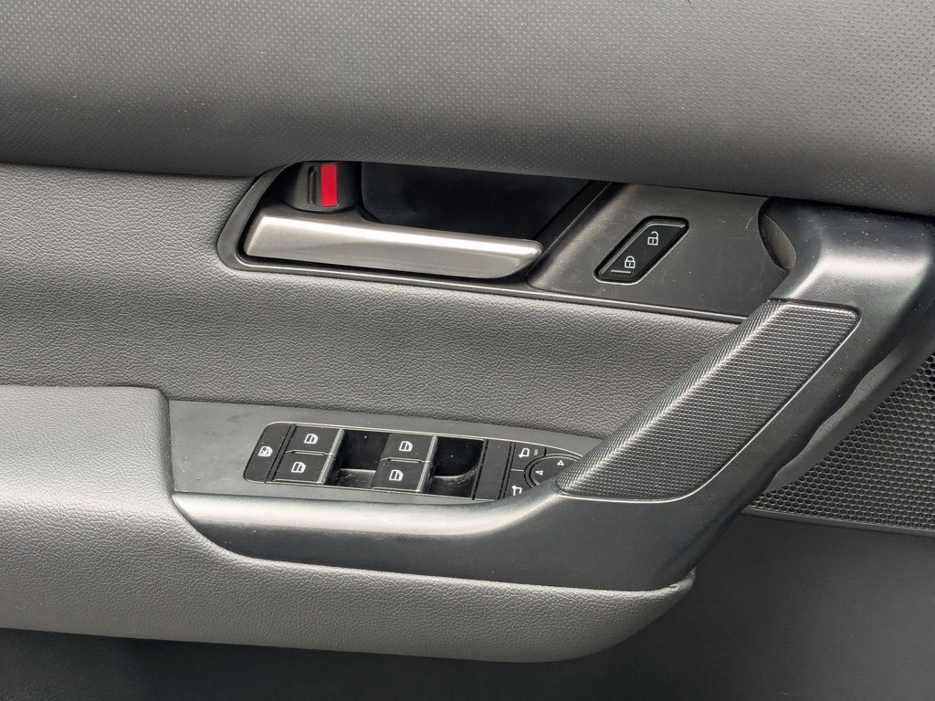 Thumbnail: 2025 Mazda CX-50 - 13