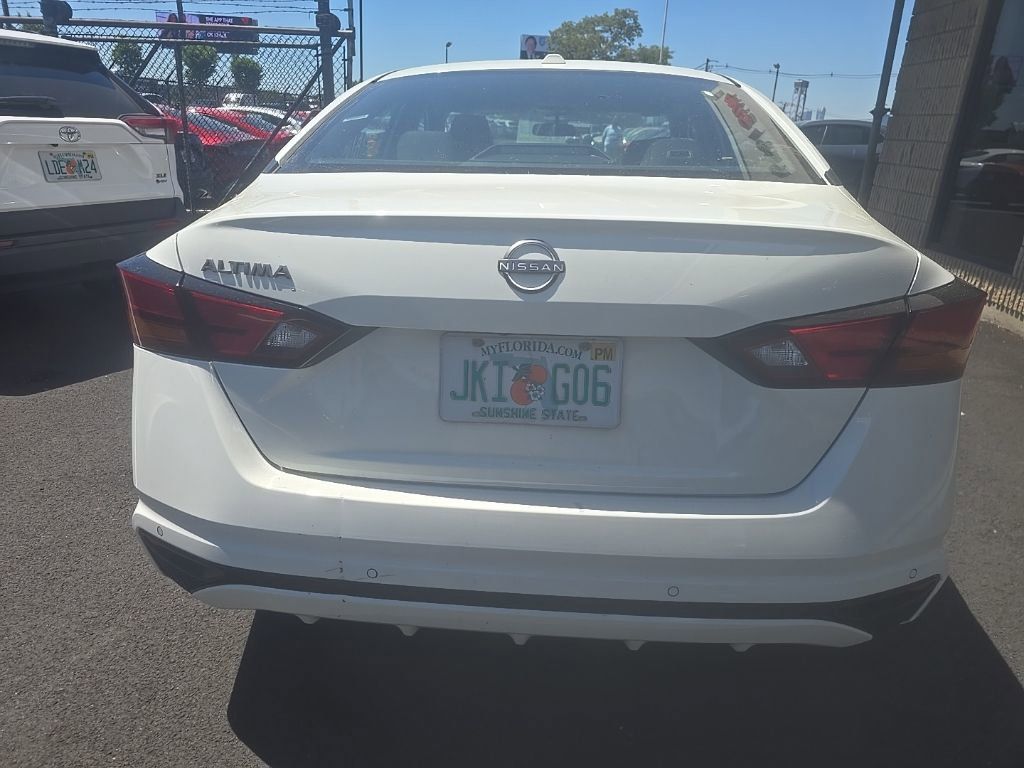 Thumbnail: 2025 Nissan Altima - 5