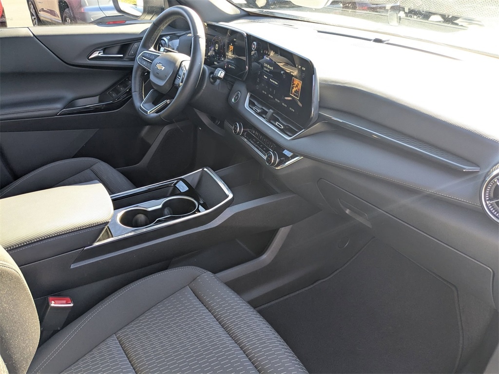 Thumbnail: 2025 Chevrolet Equinox - 37