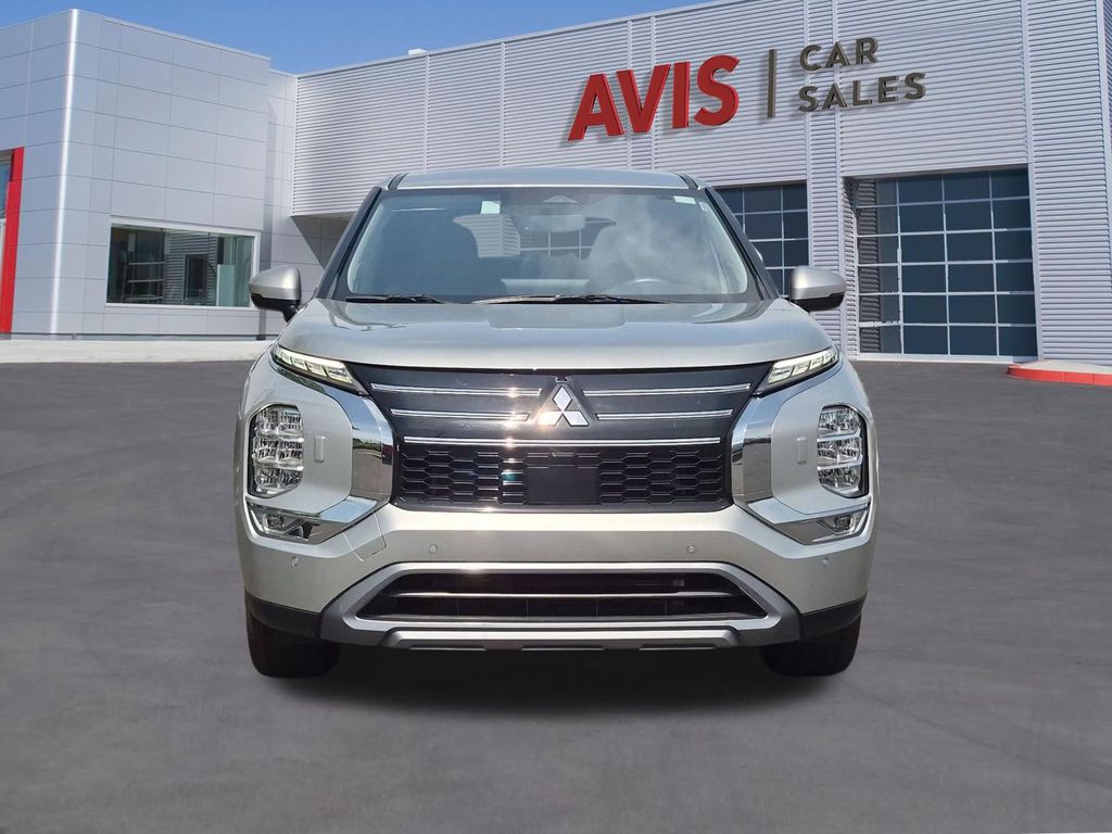 Thumbnail: 2025 Mitsubishi Outlander - 2