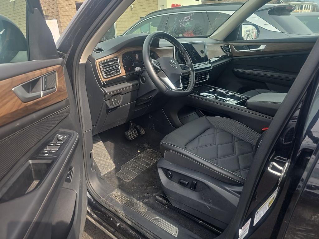 Thumbnail: 2025 Volkswagen Atlas - 6