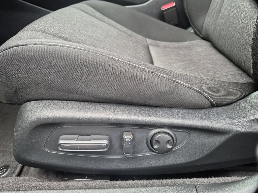 2025 Honda Accord SE - Photo 14