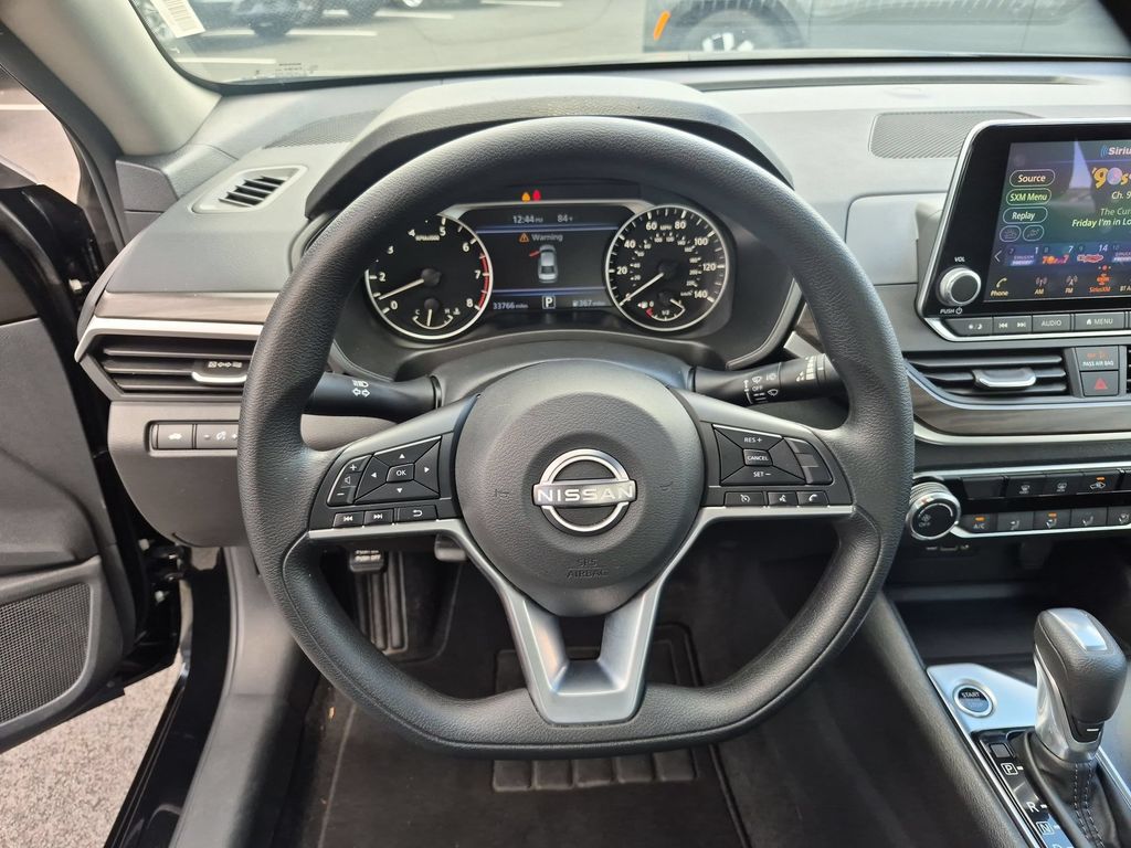2025 Nissan Altima SV - Photo 22