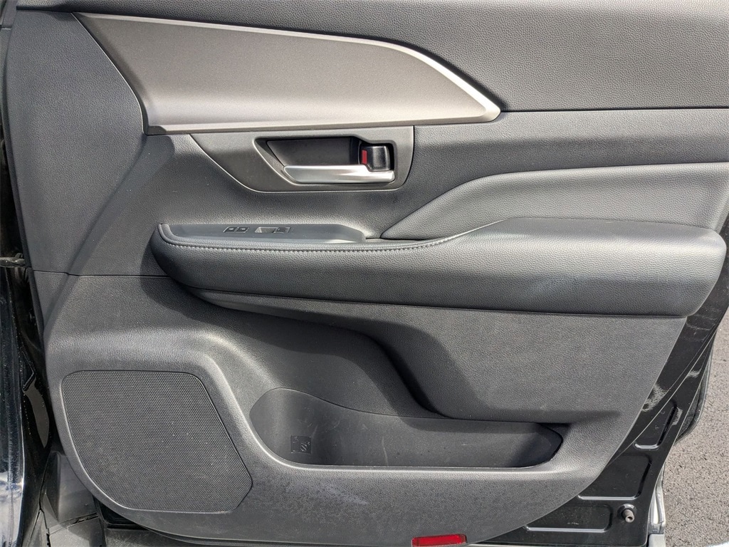 Thumbnail: 2024 Toyota Grand Highlander - 34