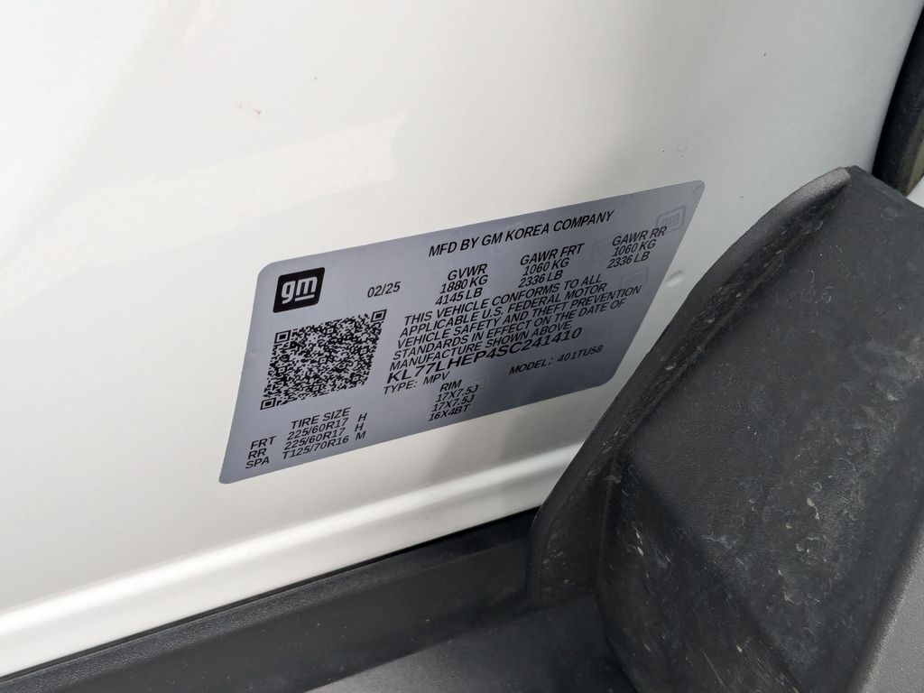 Thumbnail: 2025 Chevrolet Trax - 34