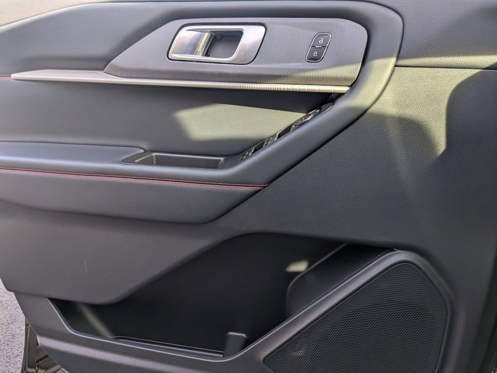 Thumbnail: 2025 Ford Explorer - 11