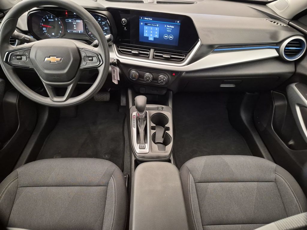 Thumbnail: 2025 Chevrolet Trax - 22