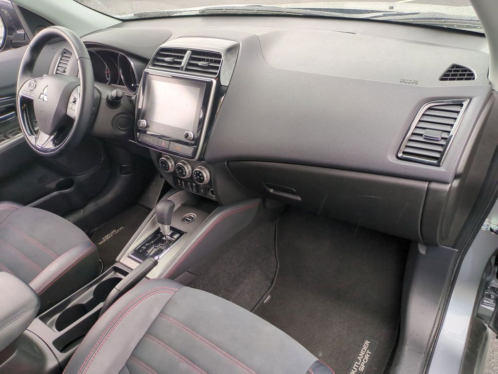 Thumbnail: 2025 Mitsubishi Outlander Sport - 25