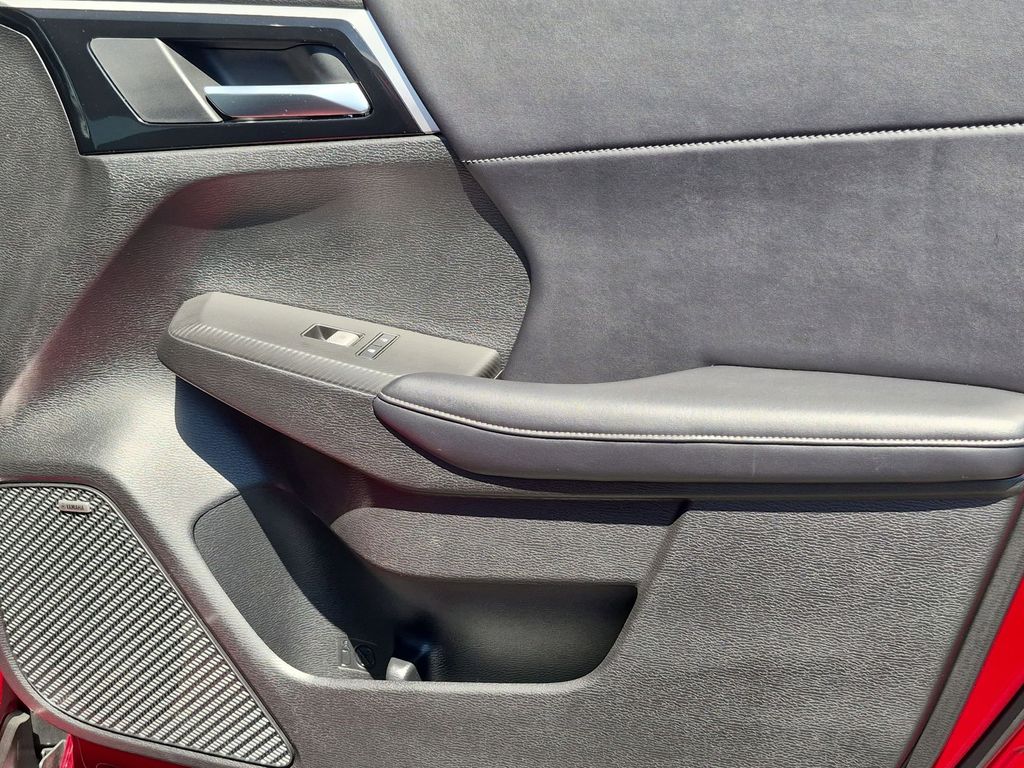 Thumbnail: 2025 Mitsubishi Outlander - 34