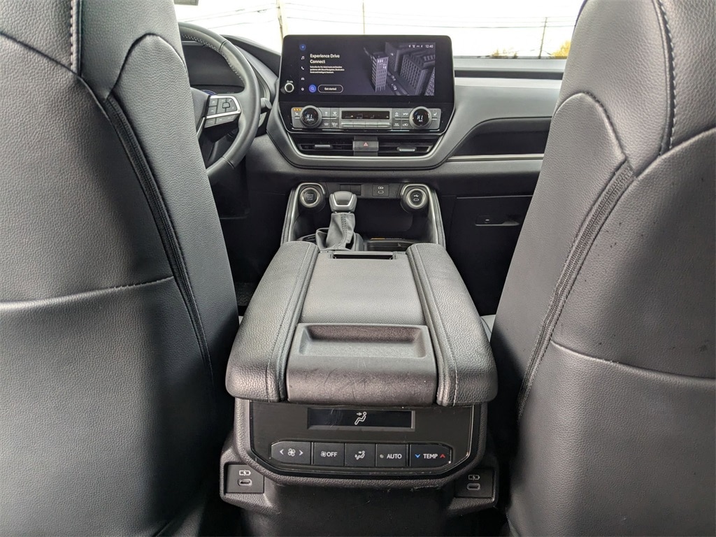 Thumbnail: 2025 Toyota Grand Highlander - 34