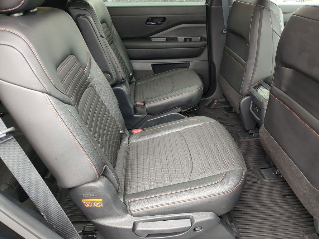 Thumbnail: 2025 Nissan Pathfinder - 30