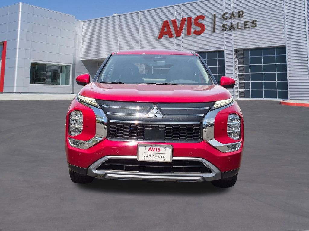 Thumbnail: 2025 Mitsubishi Outlander - 2