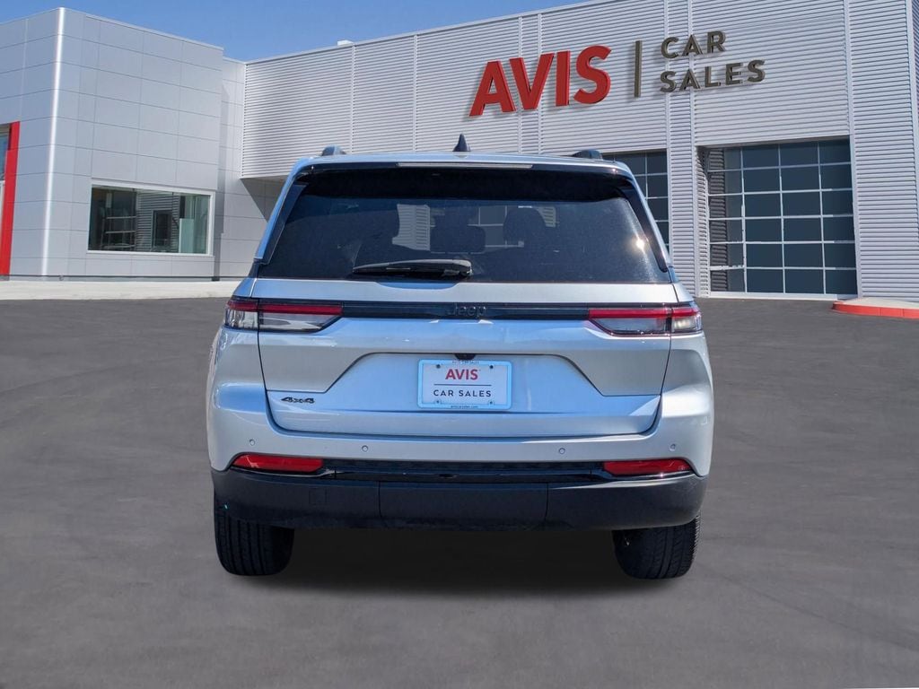 Thumbnail: 2025 Jeep Grand Cherokee - 7