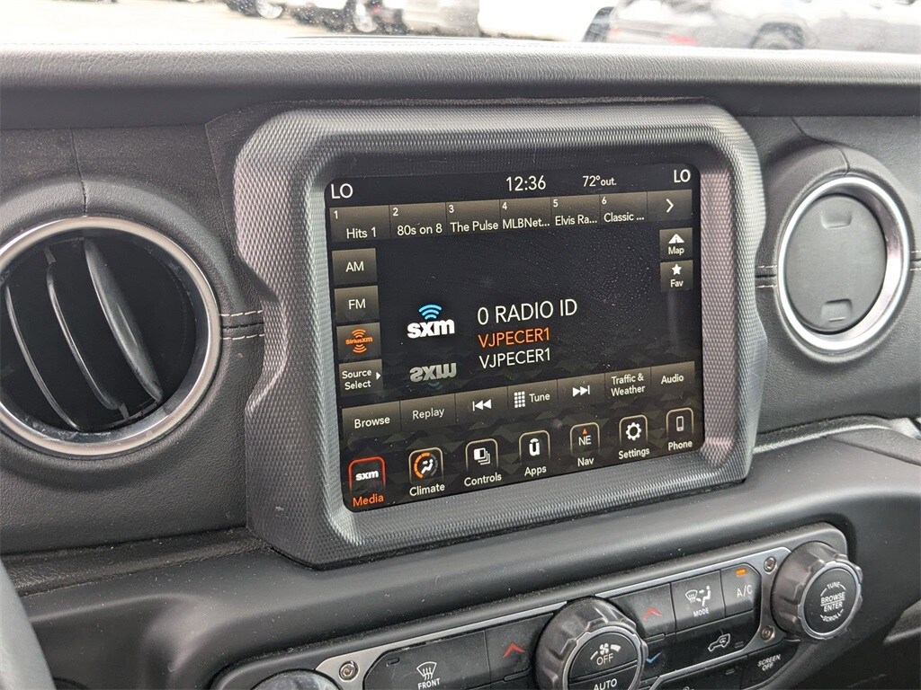 Thumbnail: 2022 Jeep Wrangler - 19