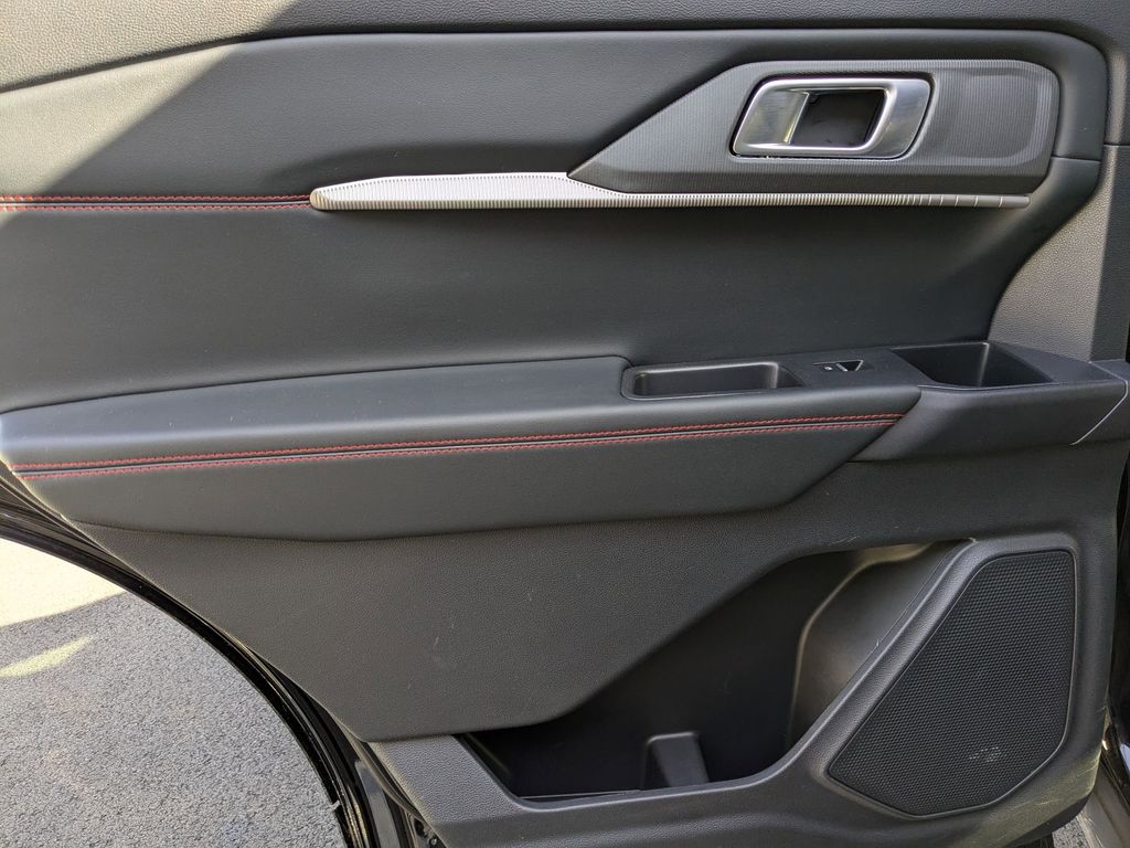 Thumbnail: 2025 Ford Explorer - 26