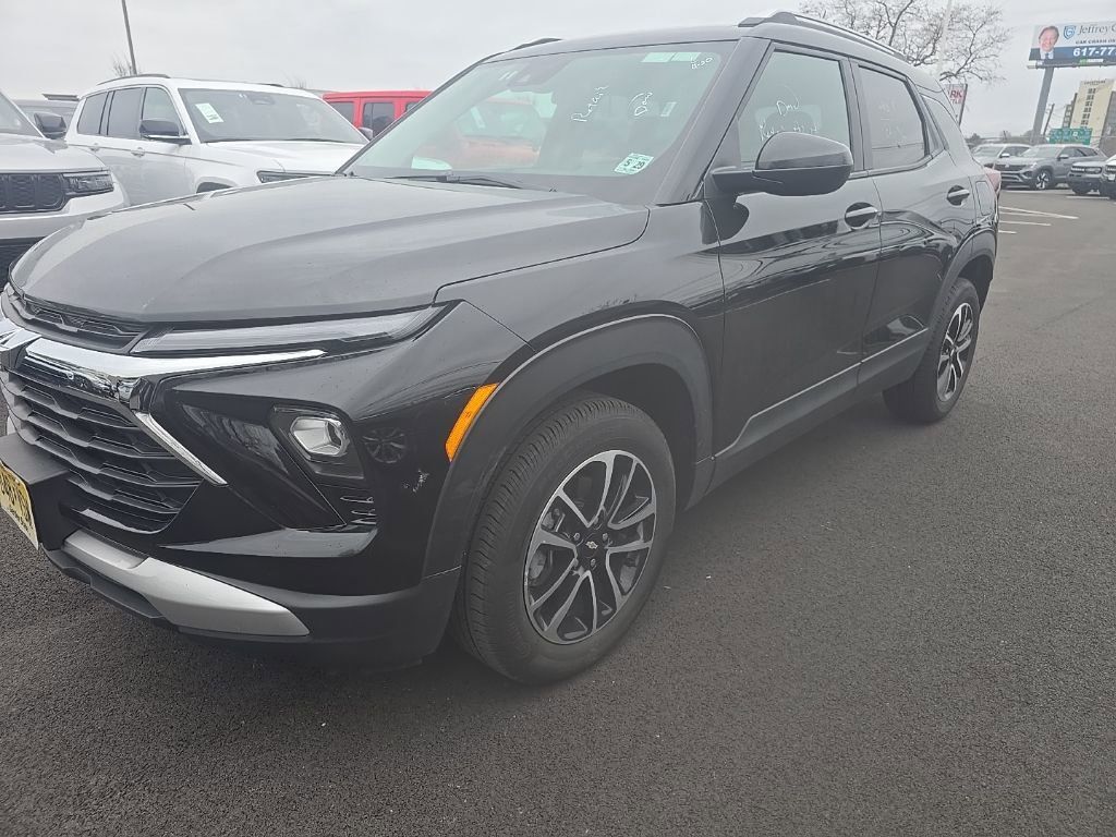 Thumbnail: 2025 Chevrolet TrailBlazer - 1