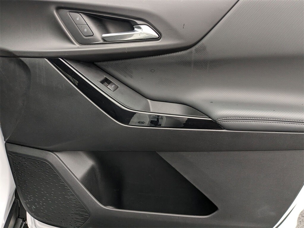 Thumbnail: 2025 Chevrolet Equinox - 35