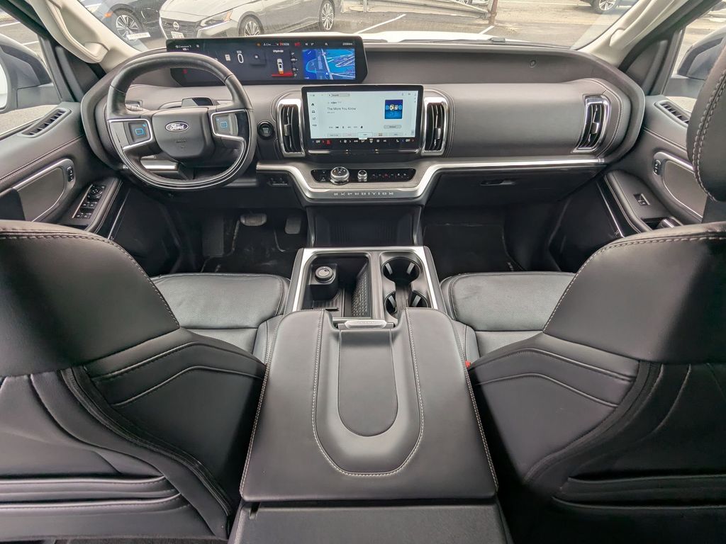 Thumbnail: 2025 Ford Expedition MAX - 30