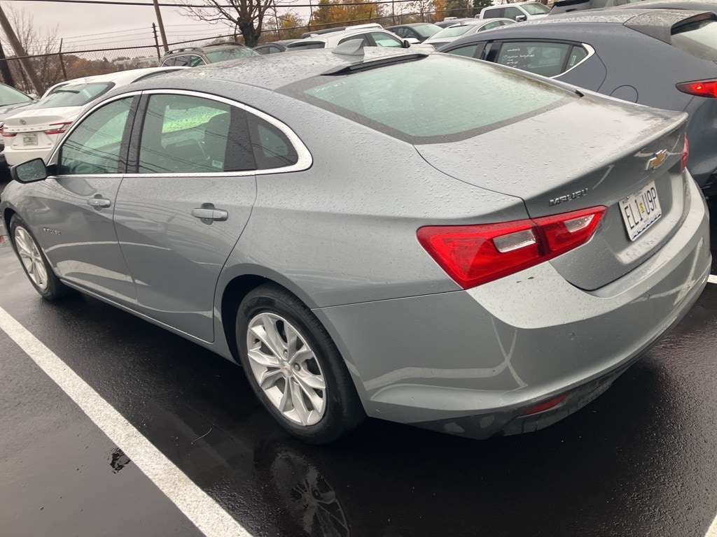 Thumbnail: 2024 Chevrolet Malibu - 3