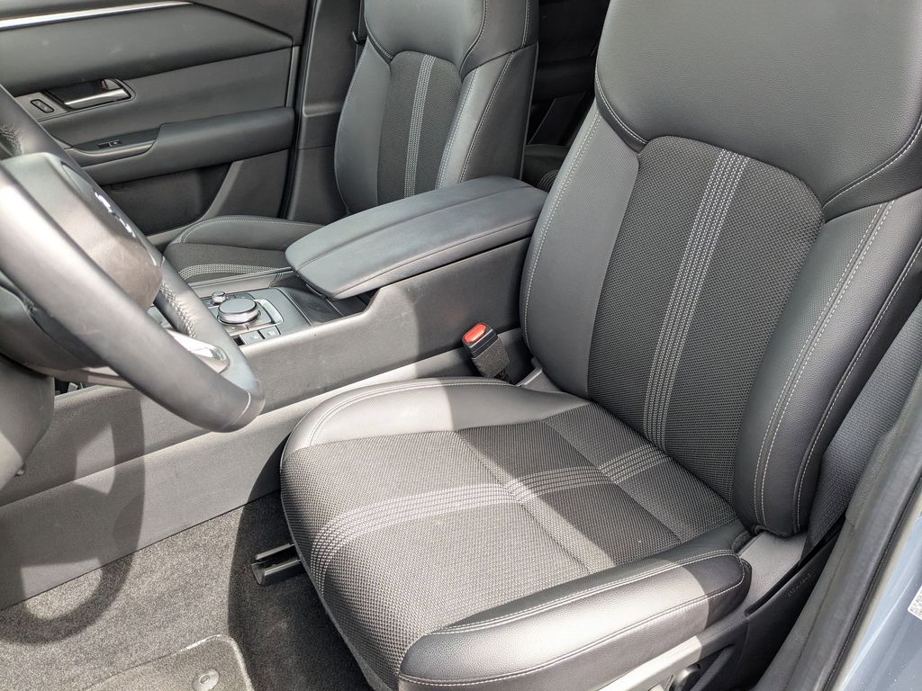 Thumbnail: 2025 Mazda CX-50 - 16