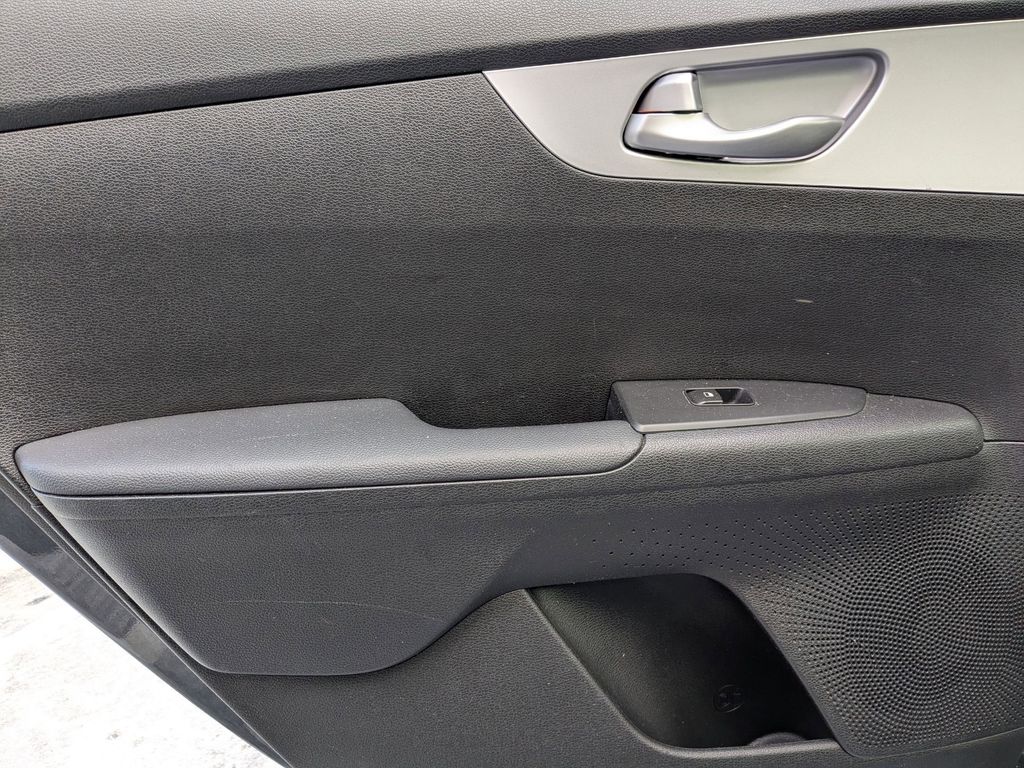 Thumbnail: 2024 Kia Forte - 26