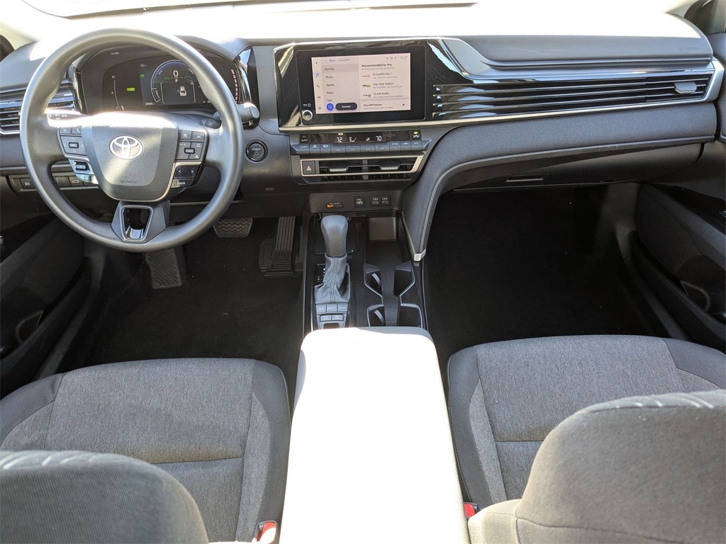 Thumbnail: 2025 Toyota Camry - 32