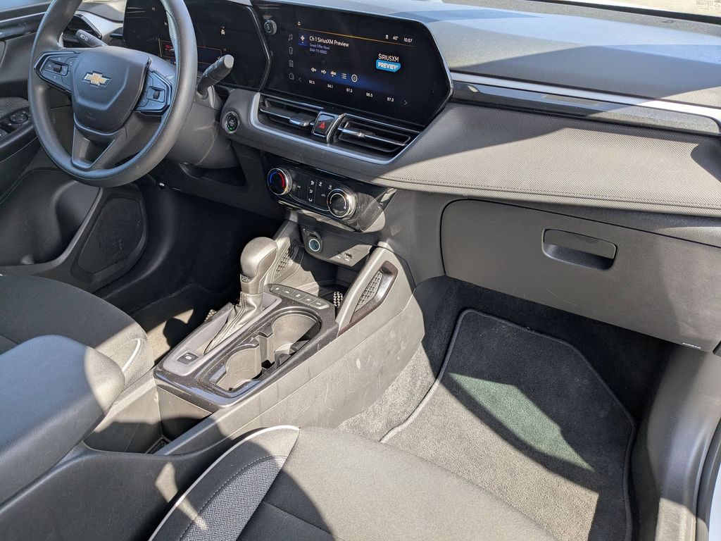 Thumbnail: 2025 Chevrolet TrailBlazer - 31