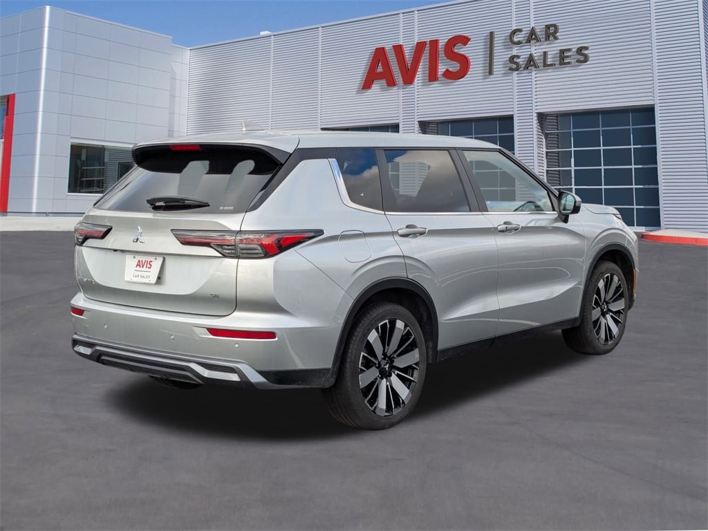 Thumbnail: 2025 Mitsubishi Outlander - 6