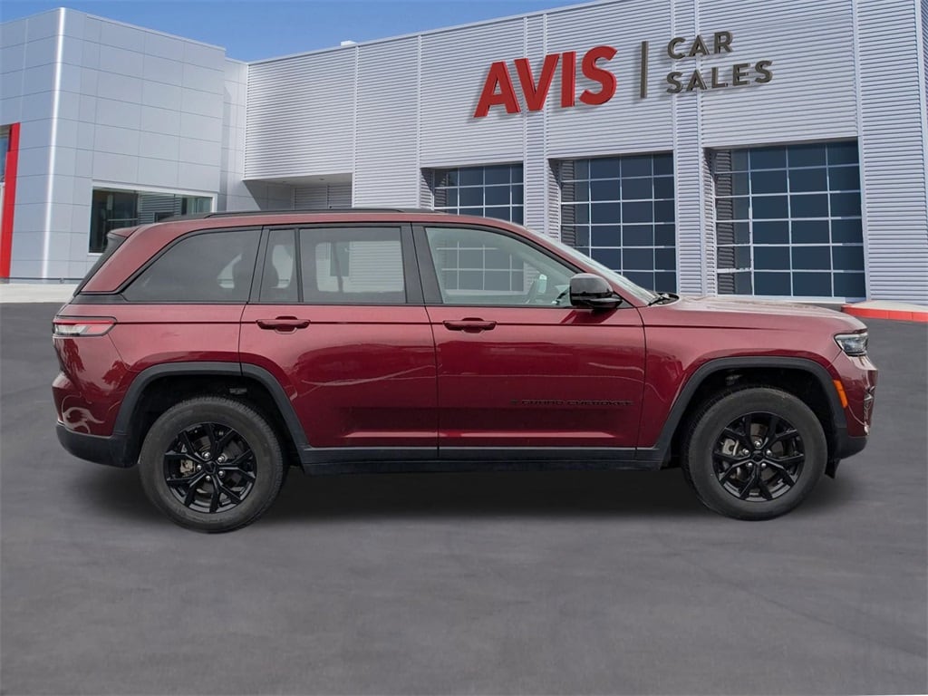 Thumbnail: 2024 Jeep Grand Cherokee - 7