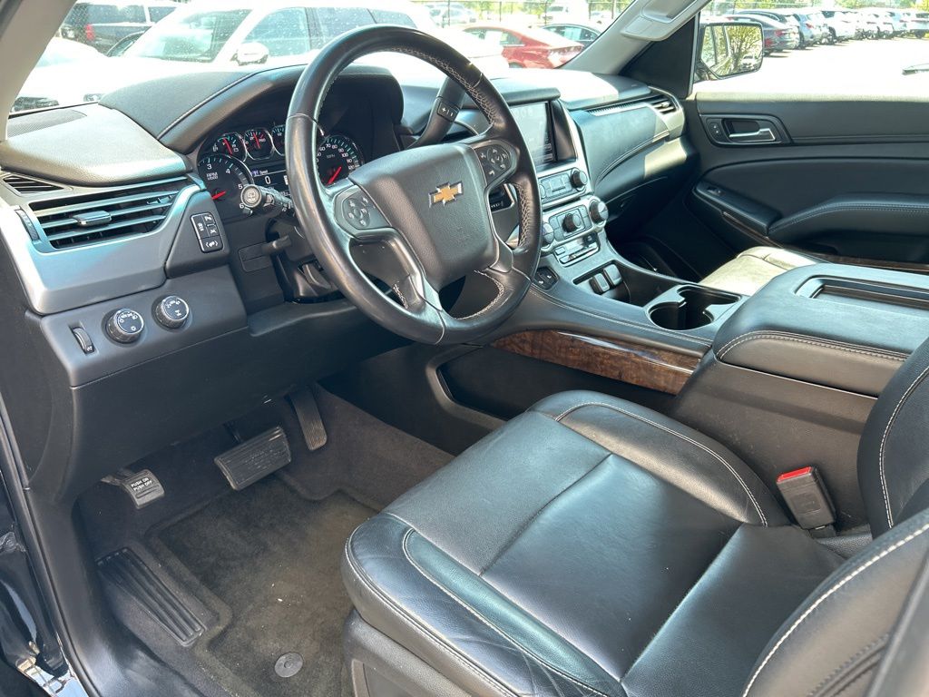Thumbnail: 2019 Chevrolet Tahoe - 6