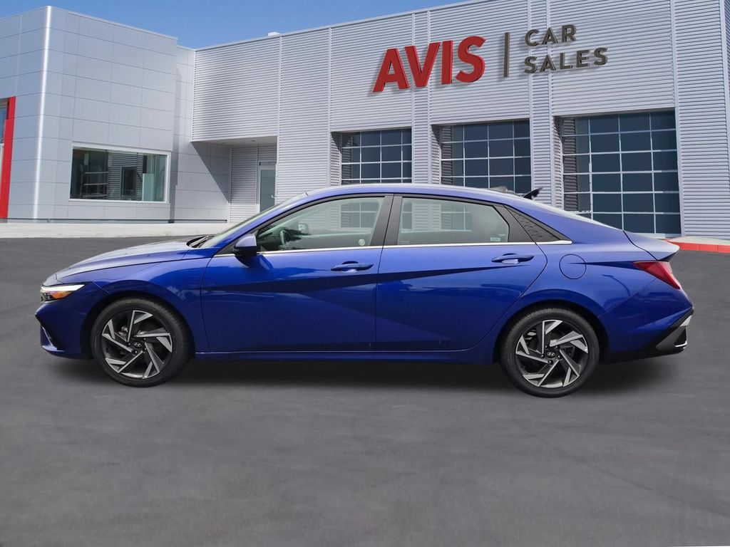 Thumbnail: 2025 Hyundai Elantra - 10