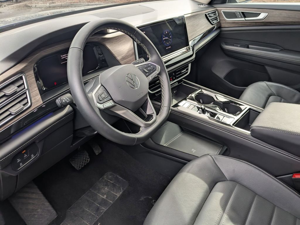 Thumbnail: 2025 Volkswagen Atlas - 15