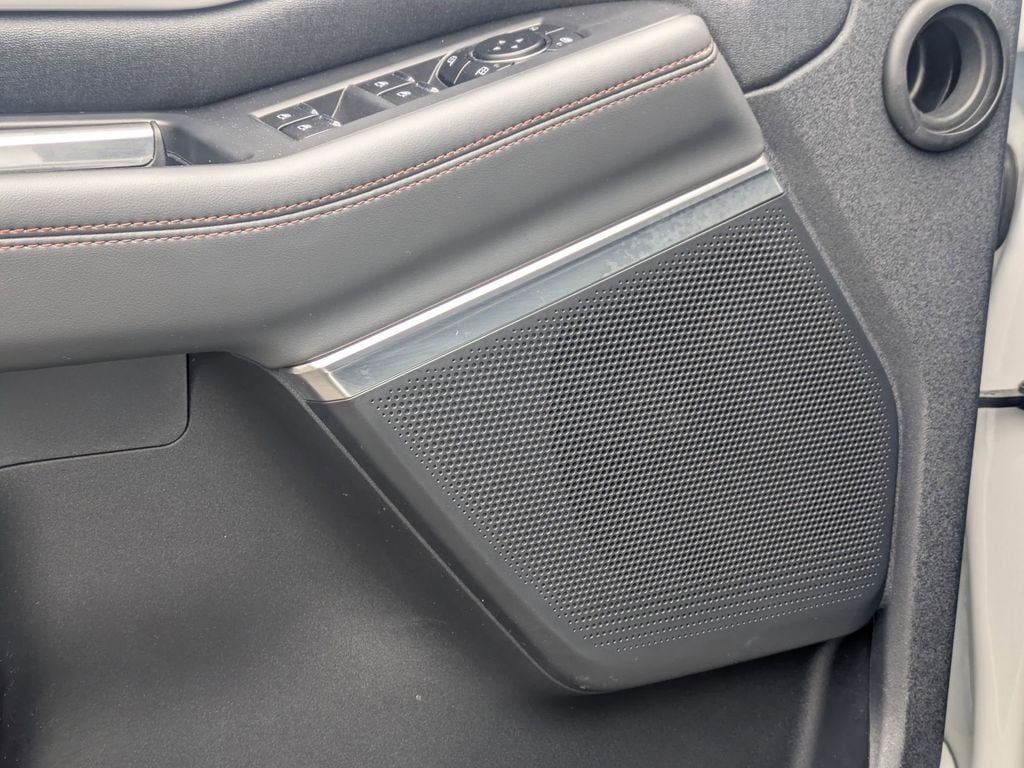 Thumbnail: 2025 Ford Expedition - 15