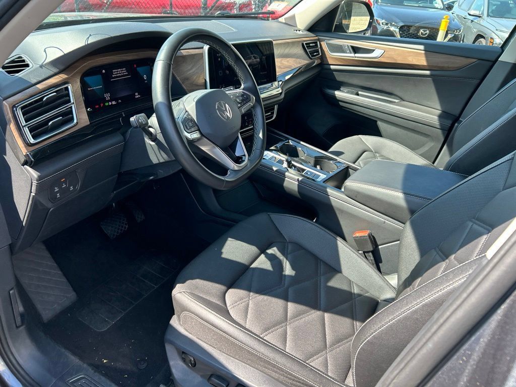 Thumbnail: 2025 Volkswagen Atlas - 6