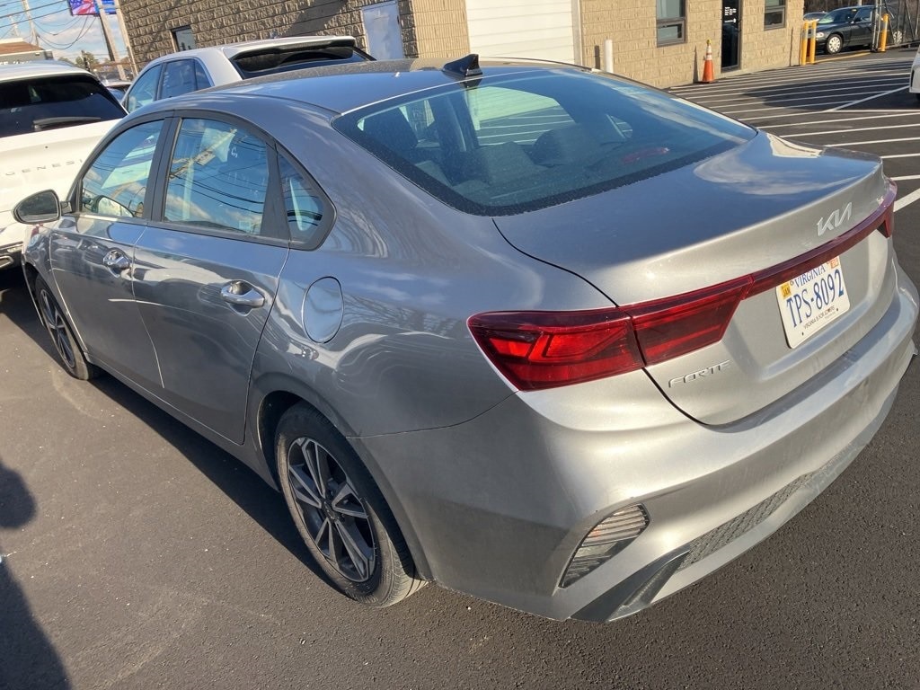 Thumbnail: 2024 Kia Forte - 4