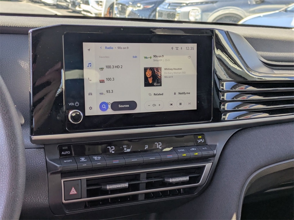 Thumbnail: 2025 Toyota Camry - 18