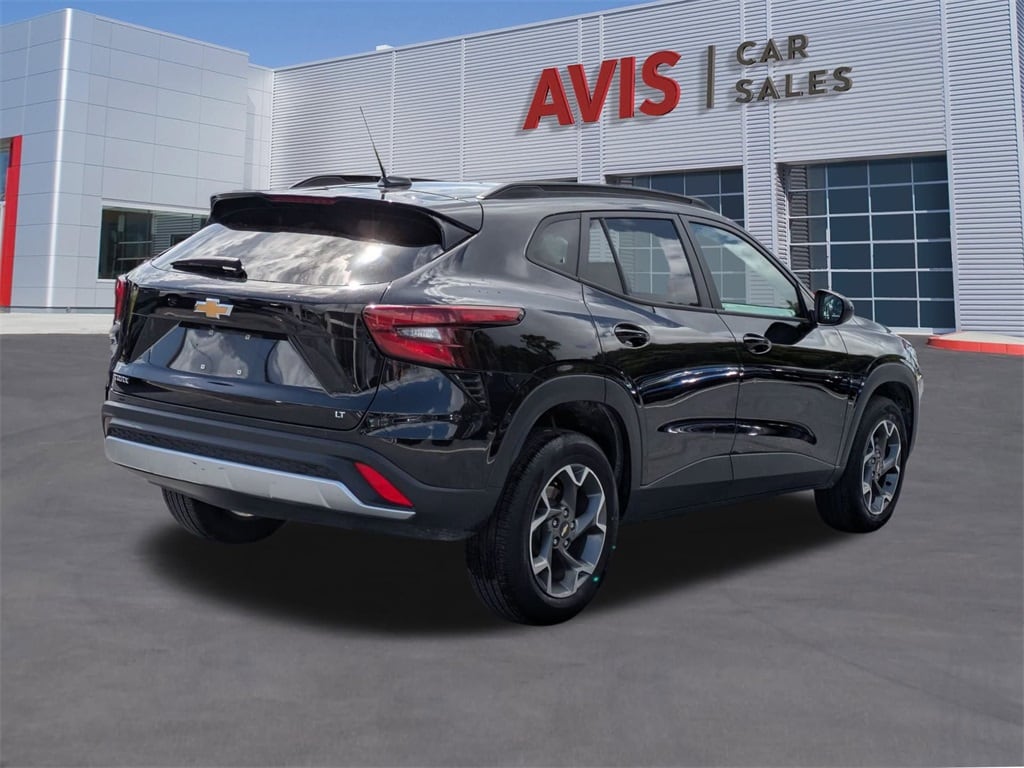 Thumbnail: 2024 Chevrolet Trax - 6