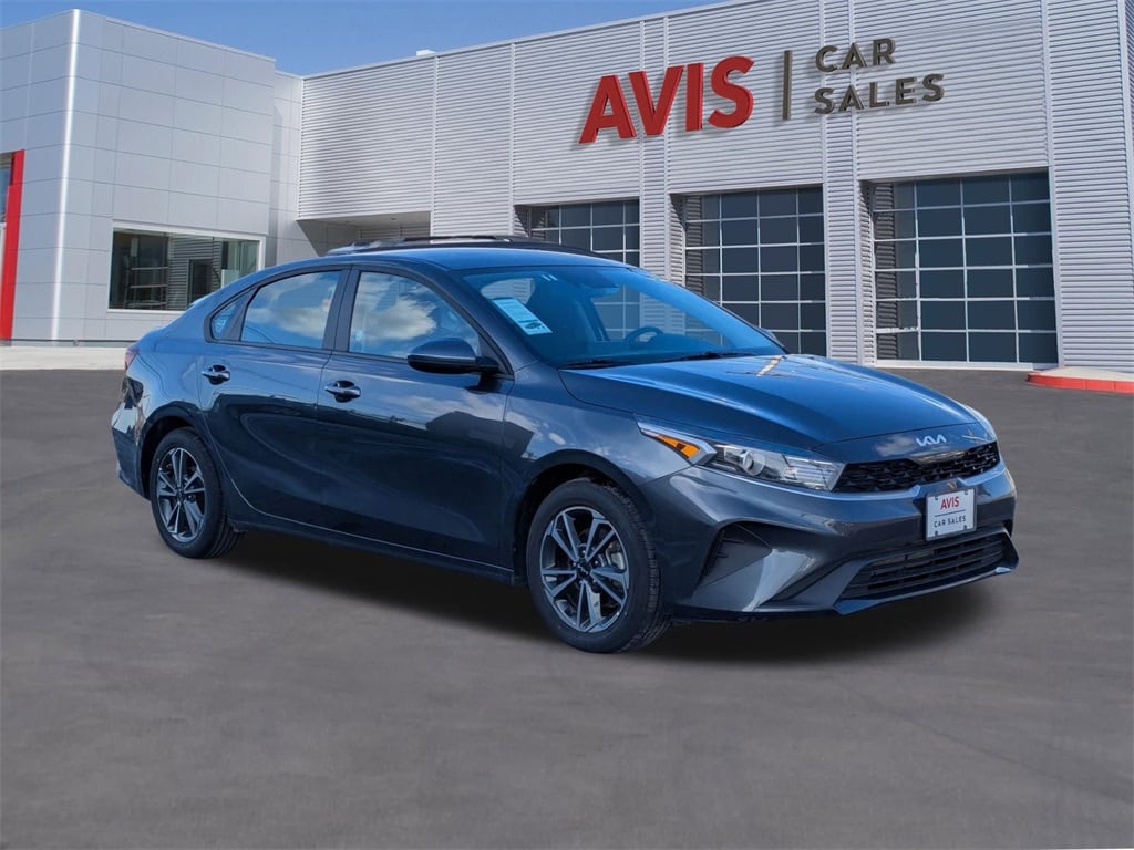 Thumbnail: 2024 Kia Forte - 9