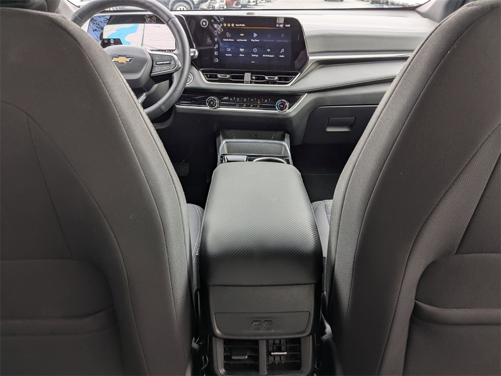 Thumbnail: 2025 Chevrolet Equinox - 30