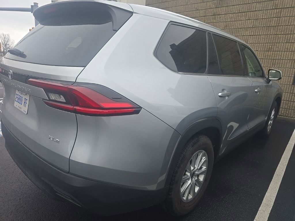 Thumbnail: 2025 Toyota Grand Highlander - 3