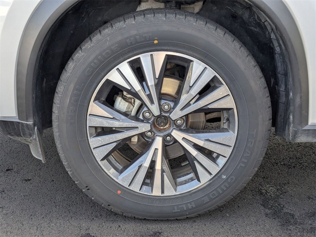 Thumbnail: 2023 Nissan Rogue - 11