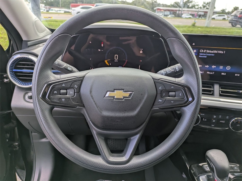 Thumbnail: 2024 Chevrolet Trax - 22